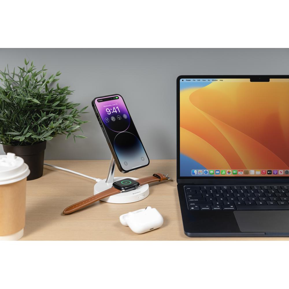 SwitchEasy MagPower 2-in-1 Magnetic Wireless Charging Stand